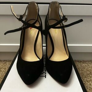 Nine West suede pumps